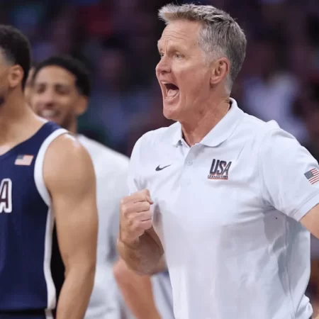 “The Coach’s Conundrum: Steve Kerr’s Rotation Riddle at the Paris 2024 Olympics”