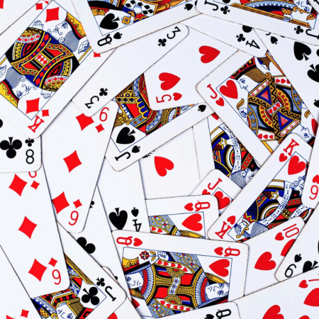 The High-Stakes Mind Game: Poker and the Psychology of Uncertainty in Bet Casinos