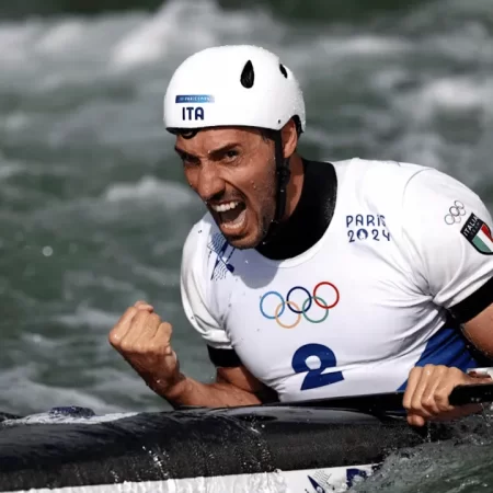 Paddling to Victory: Giovanni De Gennaro’s Golden Moment at the Paris 2024 Canoe Slalom