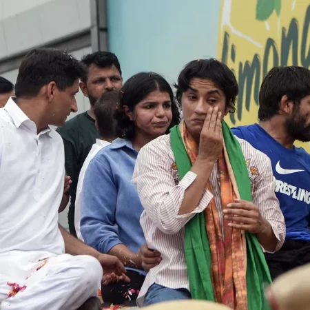 The Homecoming of a Champion: Vinesh Phogat’s Emotional Return to India