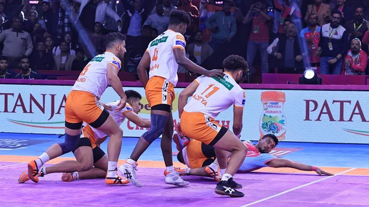 Triumphs of Glory: The PKL Titles Won by Puneri Paltan